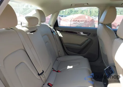 2011 Audi A4 2.0T Premium z USA, uszkodzony, nr VIN WAUFFAFL2BN012377